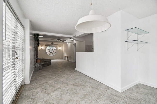 Building Photo - Beautiful Home on Davis Island
