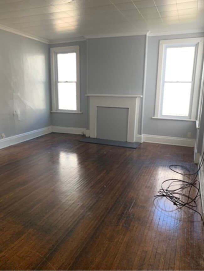 Building Photo - 101 Thorndale Terrace