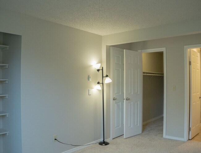 Building Photo - A Charming 3-Bedroom Rambler!
