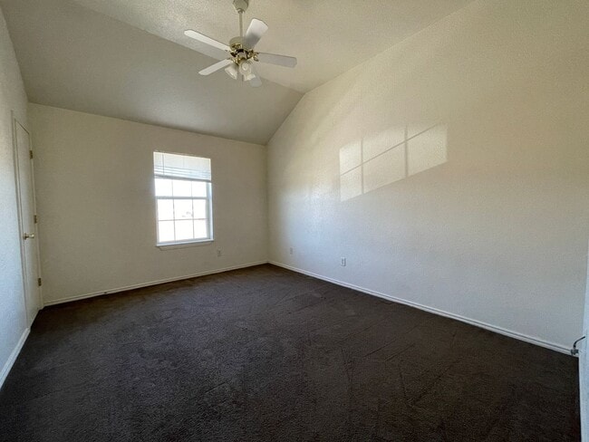 Building Photo - 1103 Covey Ln