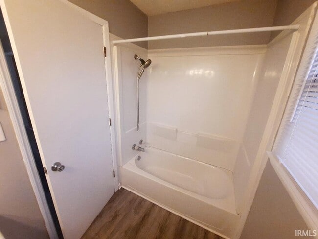 Building Photo - 3206 W Cypress Dr