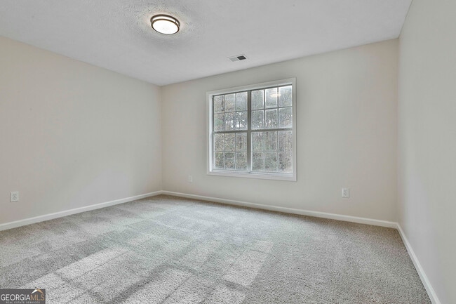 Building Photo - 76 Championship Ct