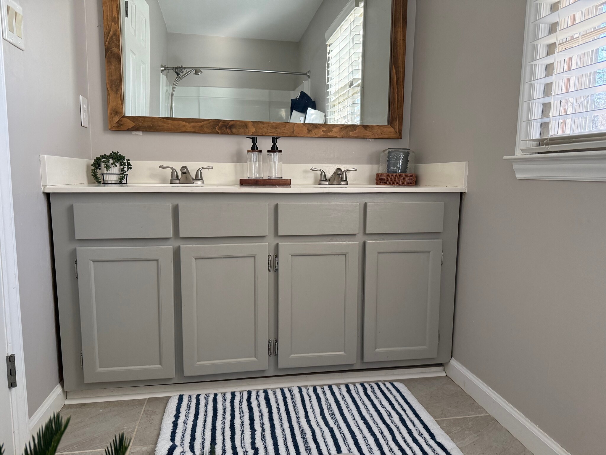 Building Photo - 2010 Dembrigh Ln