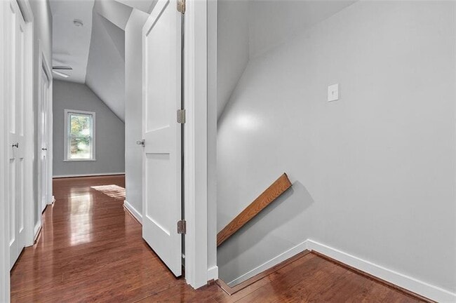 Building Photo - 715 Filbert St