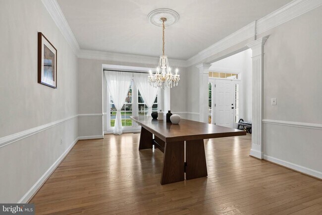 Building Photo - 4924 Berkshire Woods Dr