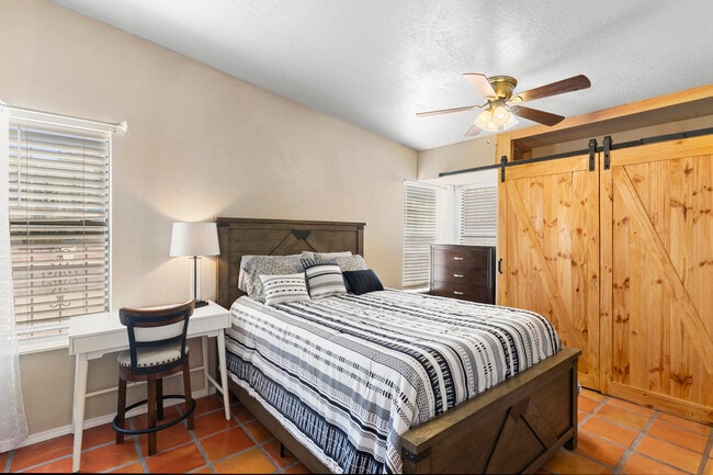 Building Photo - Terra Cotta