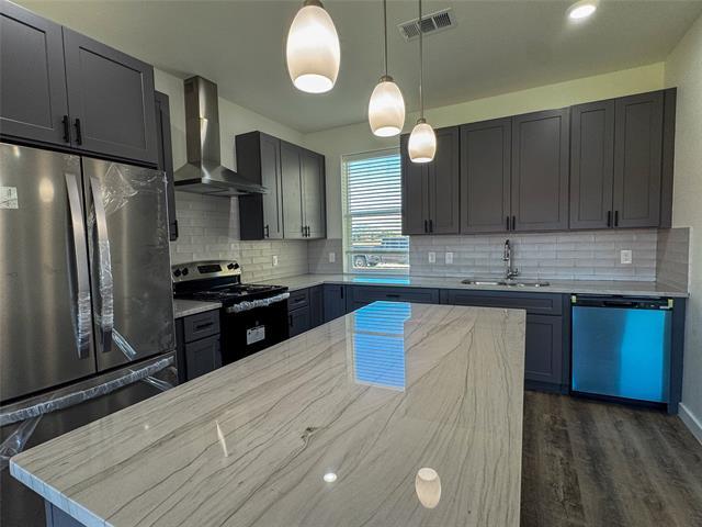 Building Photo - 430 Lucy Rd