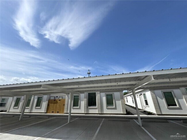 Building Photo - 740 N Alamo Rd
