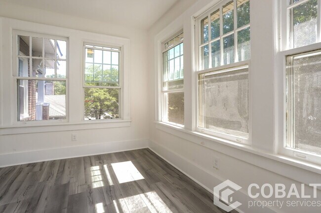 Building Photo - 678 Moreland Ave NE