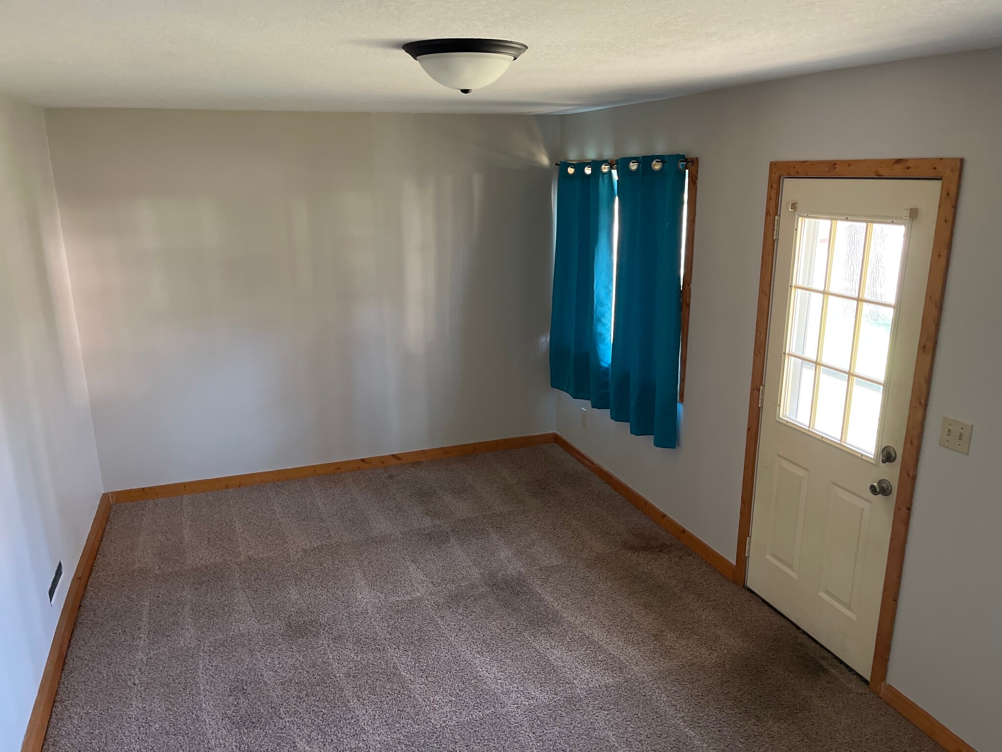 main level bedroom - N139 McKay Ave