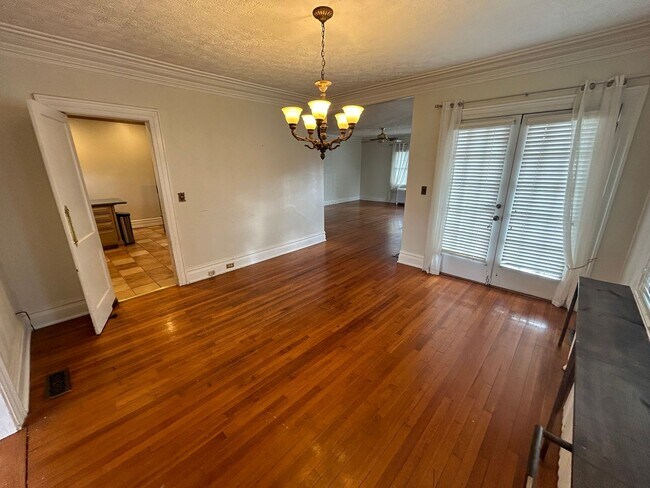 Building Photo - 3/2 House in Old East Rome $1,895