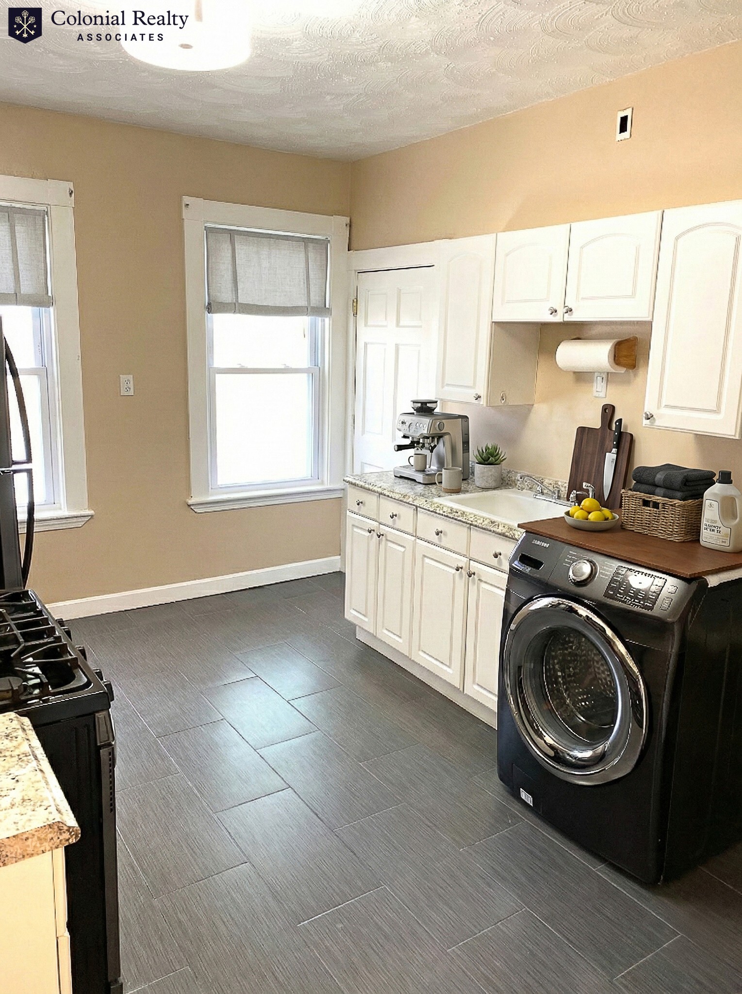 Building Photo - 41 Gordon St