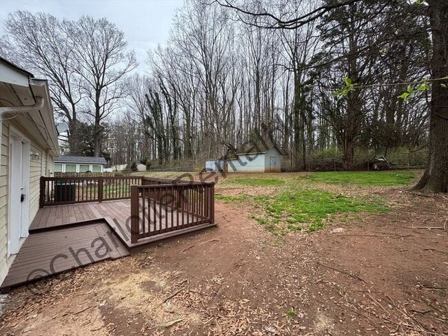 Building Photo - Nice 3 bedroom 2 bathroom home in Charlotte!