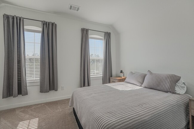 Building Photo - 662 Lost Maples Bend Ln