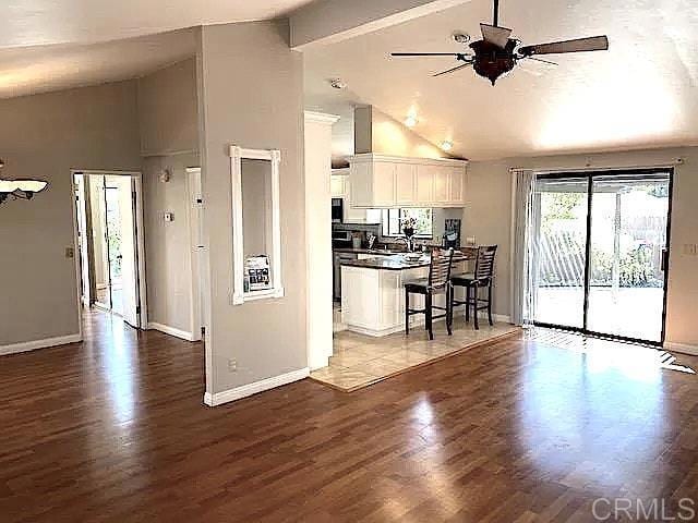 Building Photo - 14955 Avenida Venusto