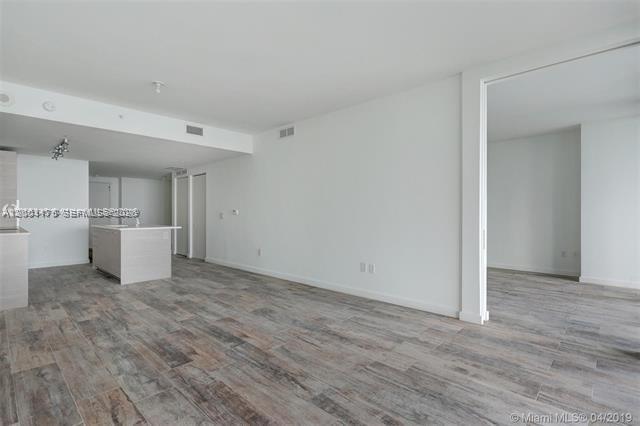 Building Photo - 650 NE 32nd St