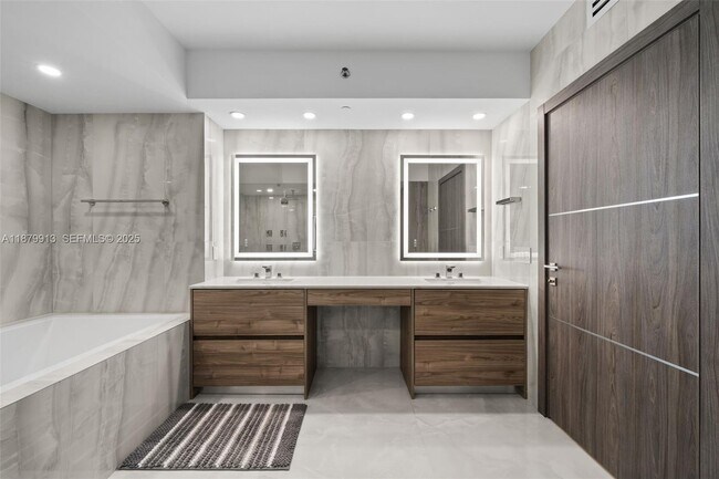 Building Photo - 1830 S Ocean Dr