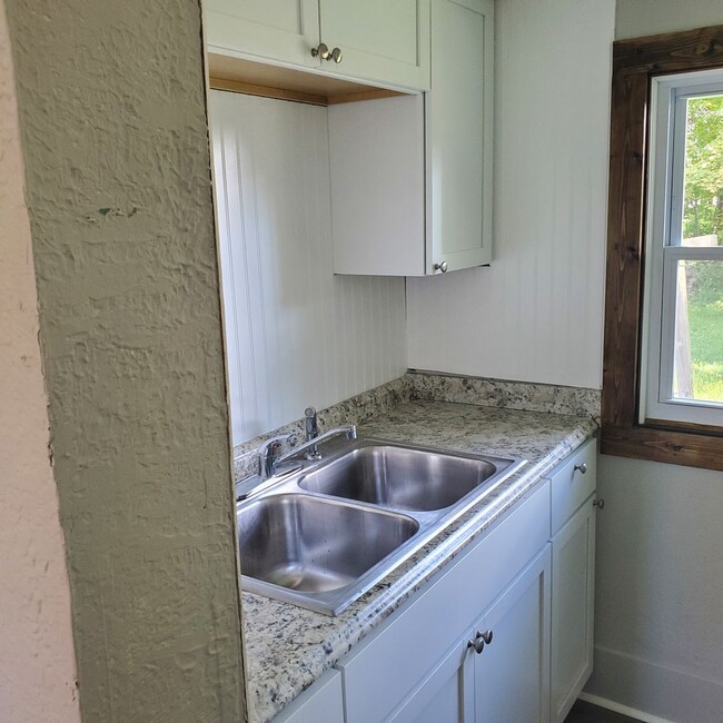 Primary Photo - 2BDRM HOUSE FOR RENT