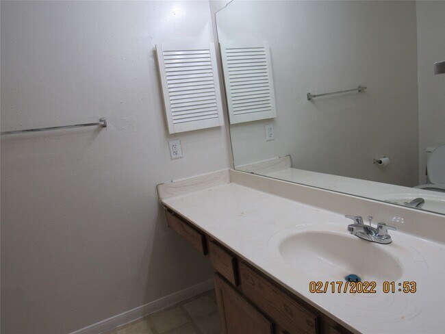 Building Photo - 15543 Weldon Dr