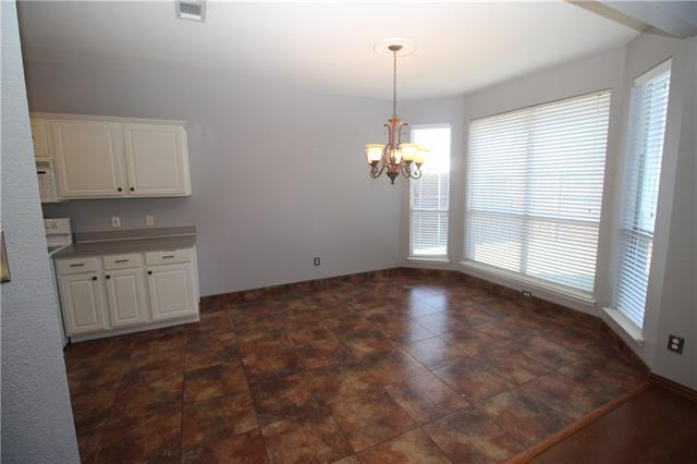 Building Photo - 3845 Gillespie Dr