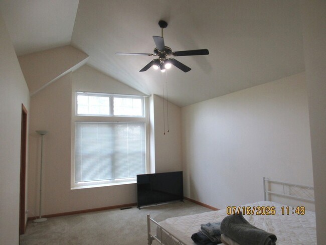 Building Photo - 1457 Sturgeon Bay Ct