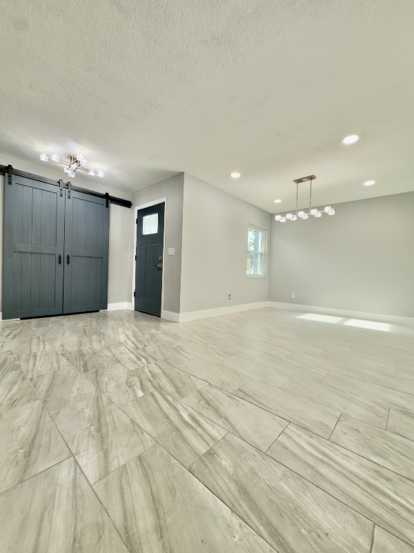 Building Photo - 409 Evergreen Dr