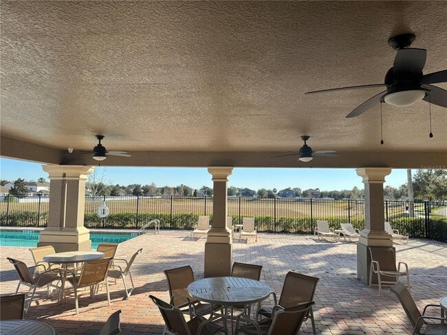 Building Photo - 2262 Romanum Dr