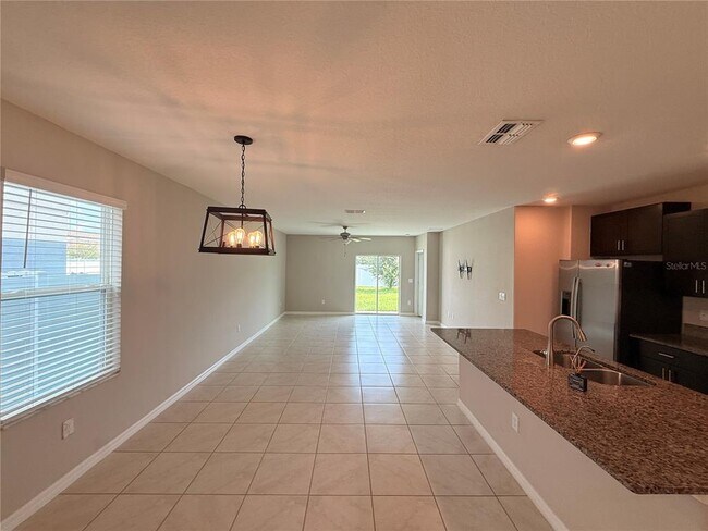 Building Photo - 10363 Shady Preserve Dr