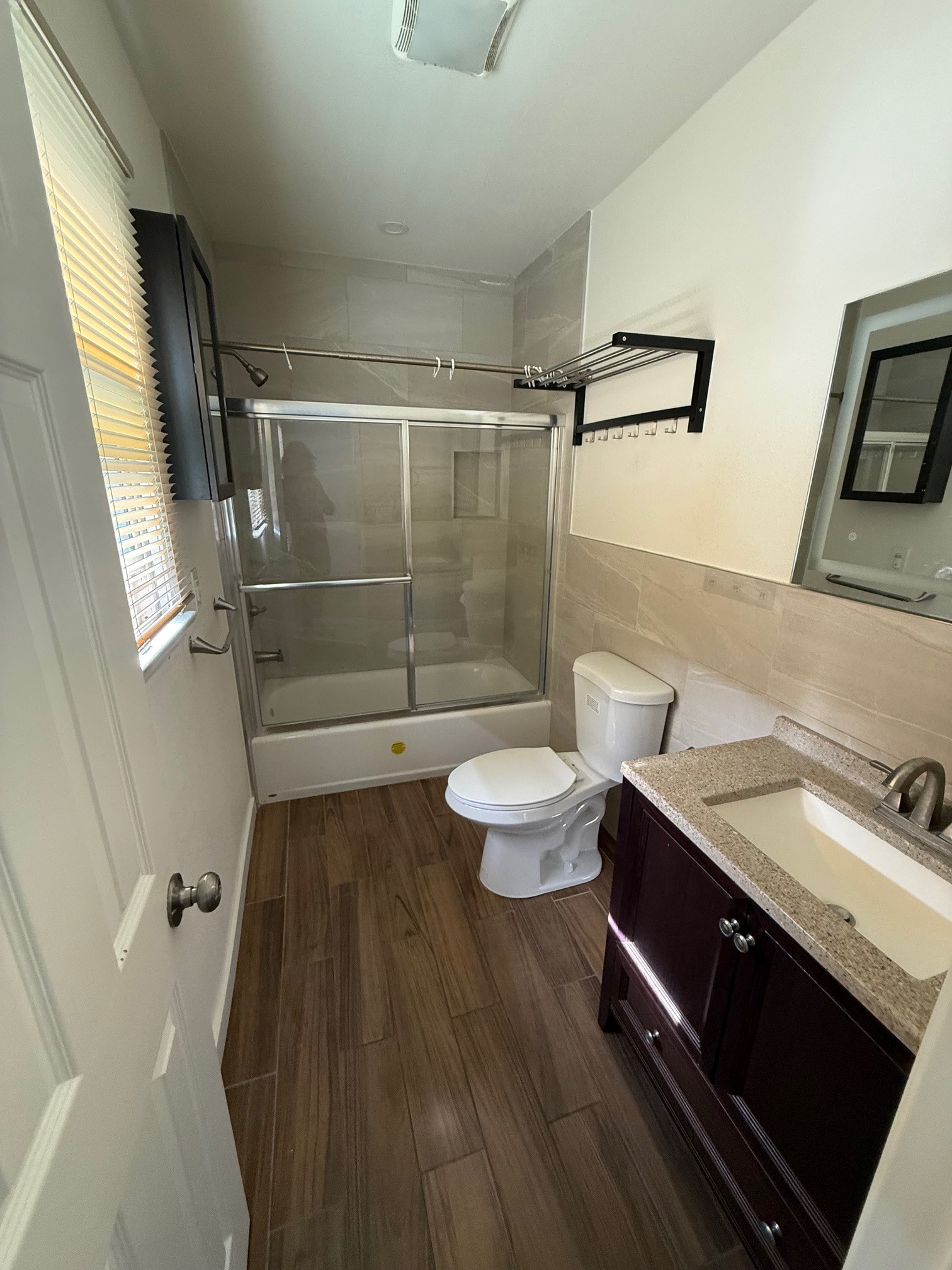 Building Photo - 914 N Olive St