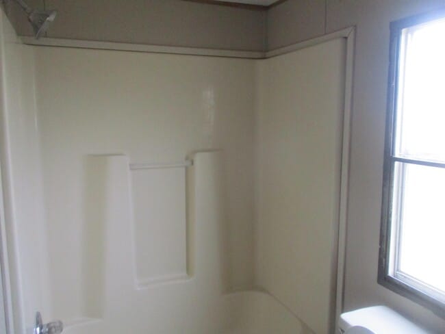 Building Photo - 511 Kayla St