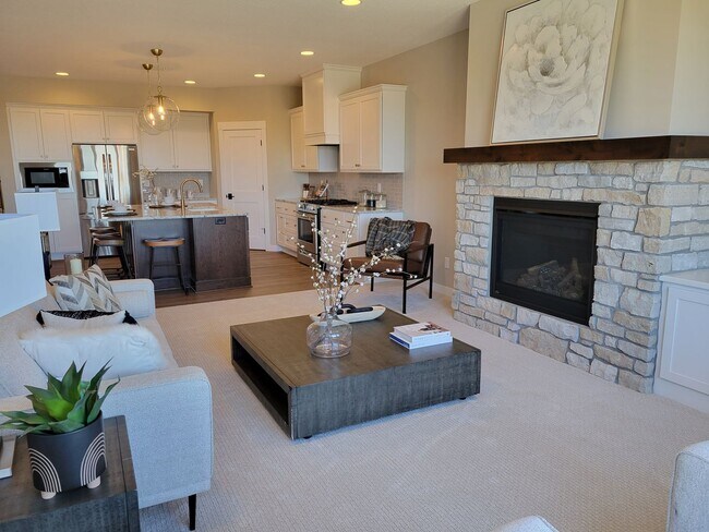 Building Photo - Executive Luxury Rentals