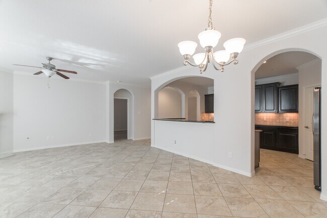 Building Photo - 7 Deer River Cir