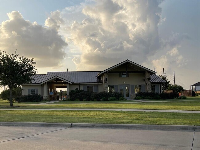Building Photo - 7702 Kenora Wy