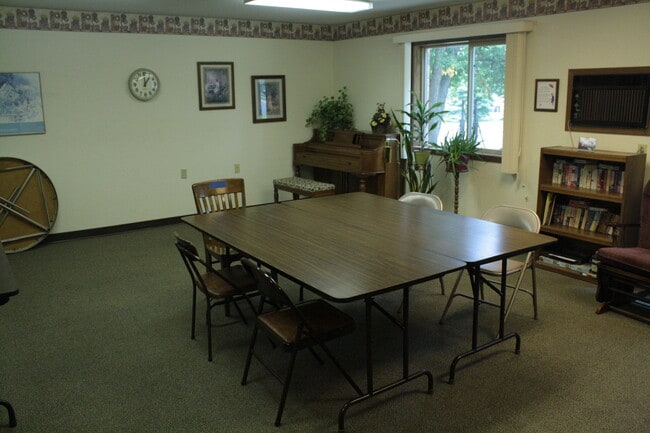 Building Photo - City Centre Apartments