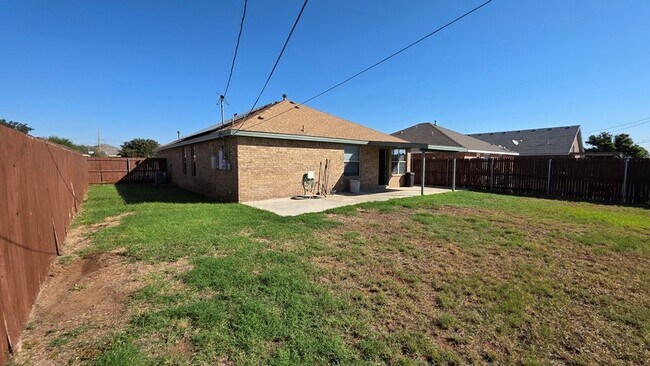 Building Photo - 5113 Blue Haven Dr