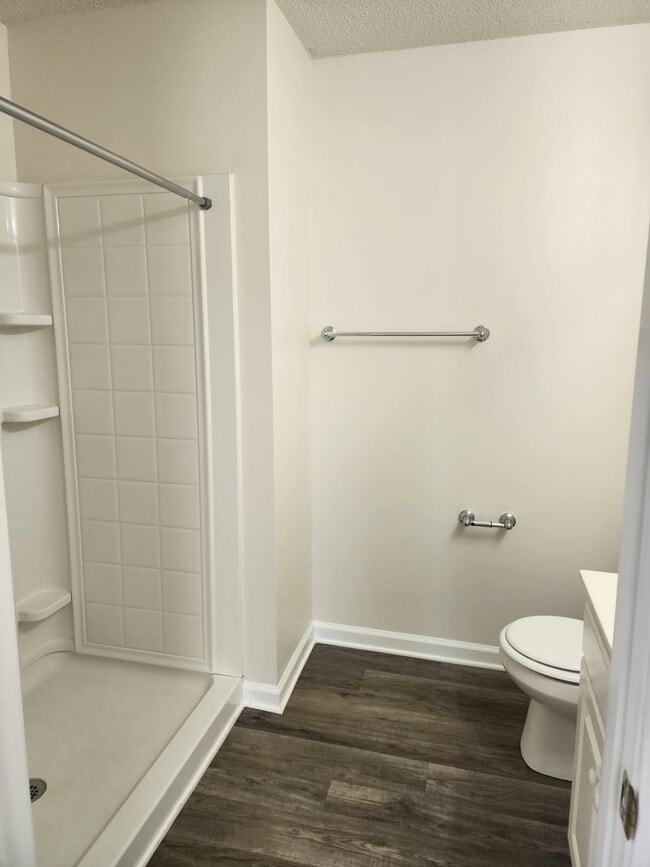 Building Photo - 6105 Hedgecock Cir