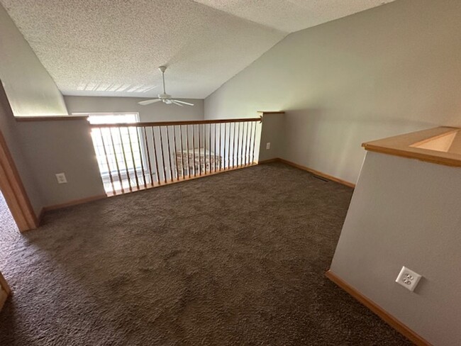 Building Photo - Spacious *2Bed*2Bath townhome Cottage Grov...