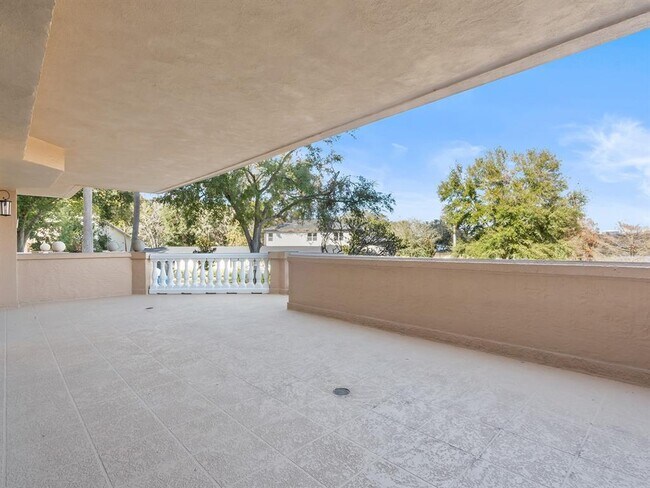 Building Photo - 1110 W Ivanhoe Blvd