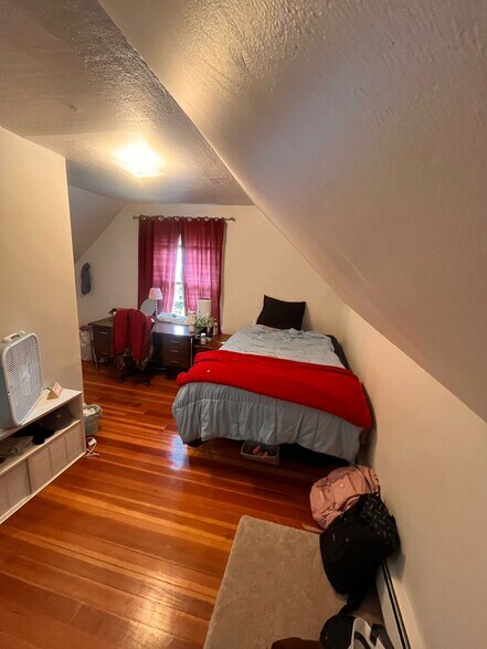 Primary Photo - 156 Morrison Ave