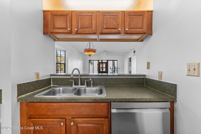 Building Photo - 1725 Harrison St