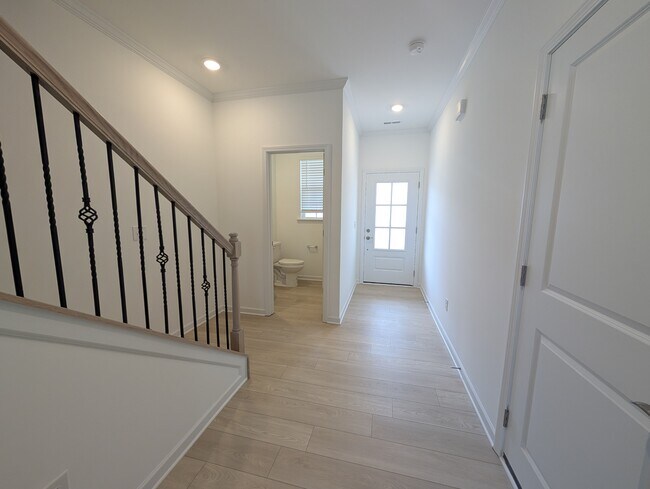 Building Photo - 1809 Pheasant Trce Cir