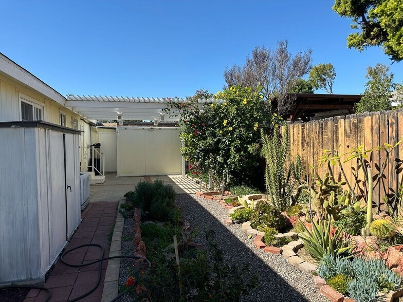 Building Photo - 5750 Westfield