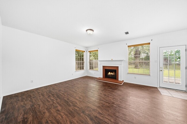Building Photo - 4323 Ringrose Dr