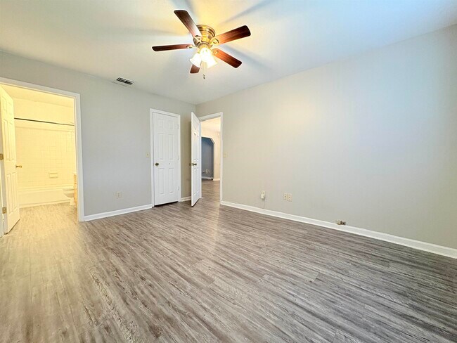 Building Photo - 3910 Gaffney Loop