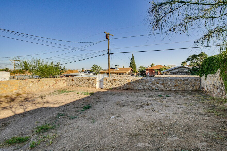 Building Photo - 2520 Federal Ave