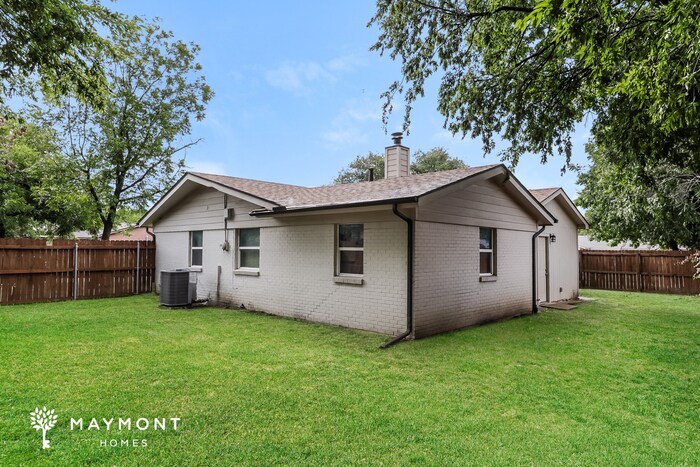 Building Photo - 5601 Oak Grove Rd