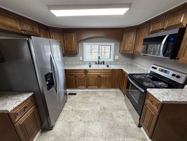 Building Photo - 2 Bed, 2 Bath Home in Martin, TN!!