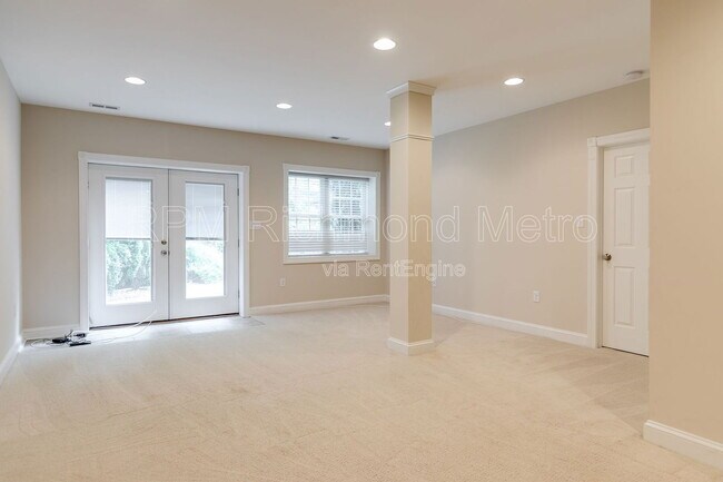 Building Photo - 7667 Patriots Landing Pl