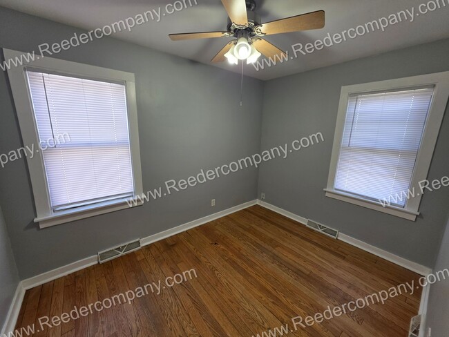 Building Photo - 2 Bedroom / 2 Bath Home Walking Distance to PNW-Hammond Campus