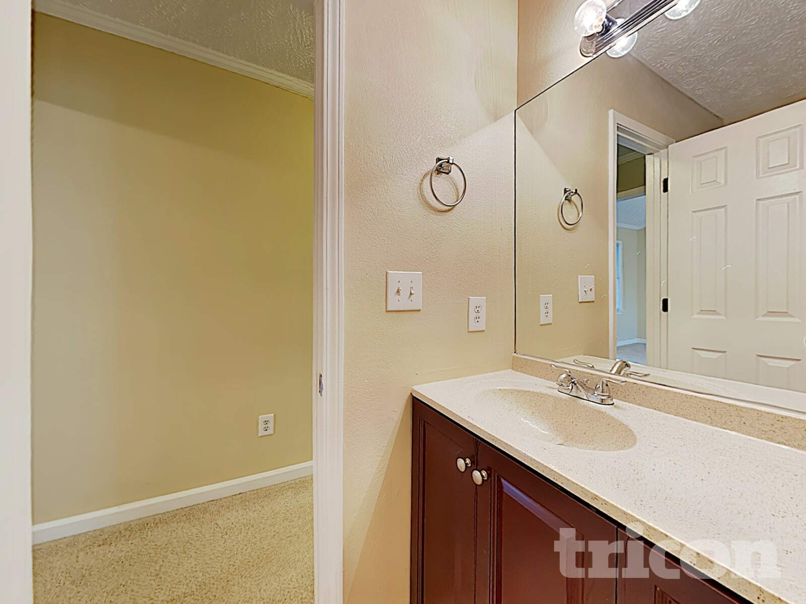 Building Photo - 297 N Briar Ridge